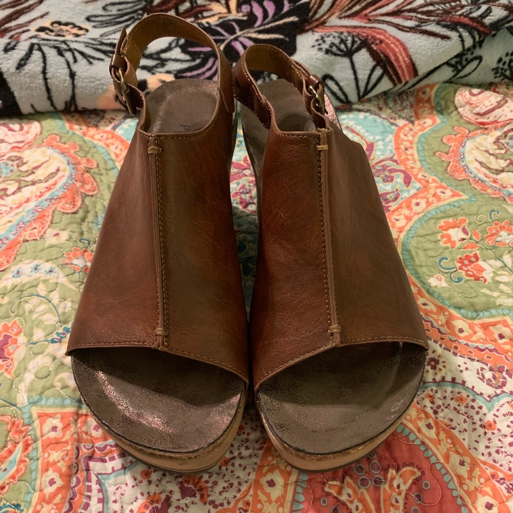 Pierre Dumas Hester-14 Women's Platform Wedge